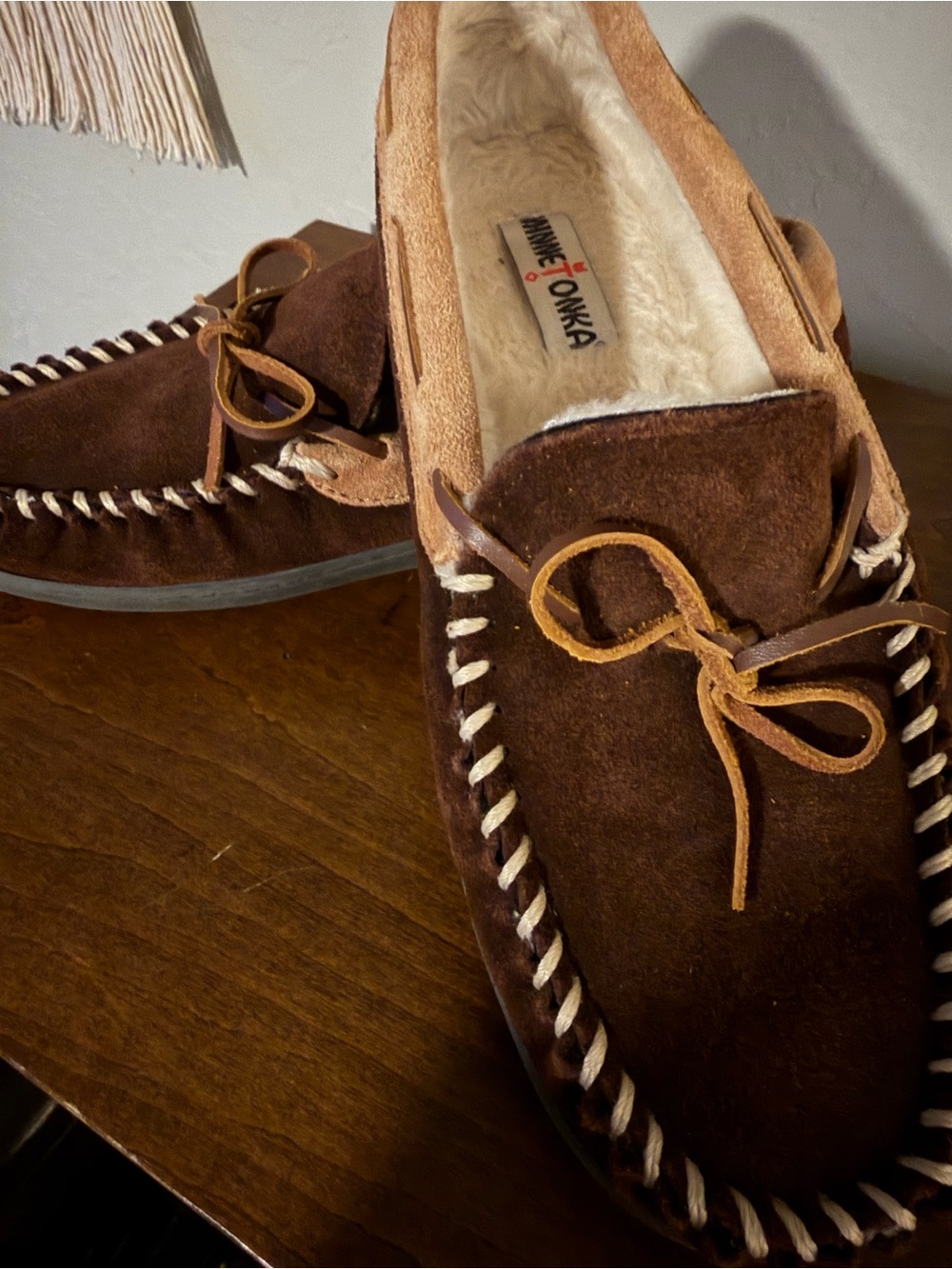 Minnetonka Men's Two-Tone Suede Pile Lined Hardsole Moccasin Slippers - Size - 9